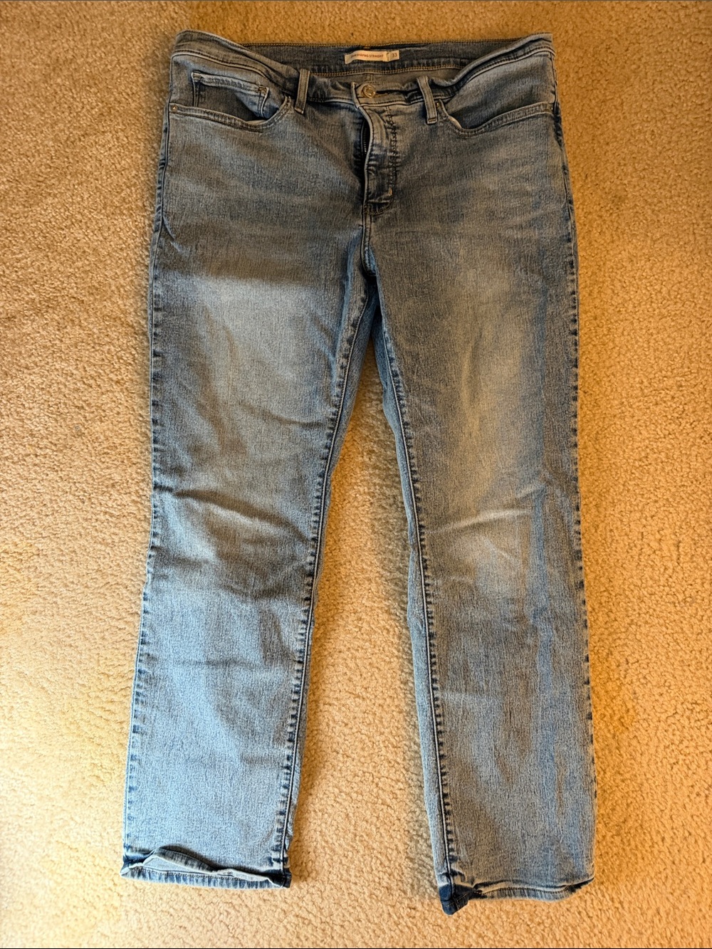 Levi’s Women's Light Blue Straight Leg Jeans